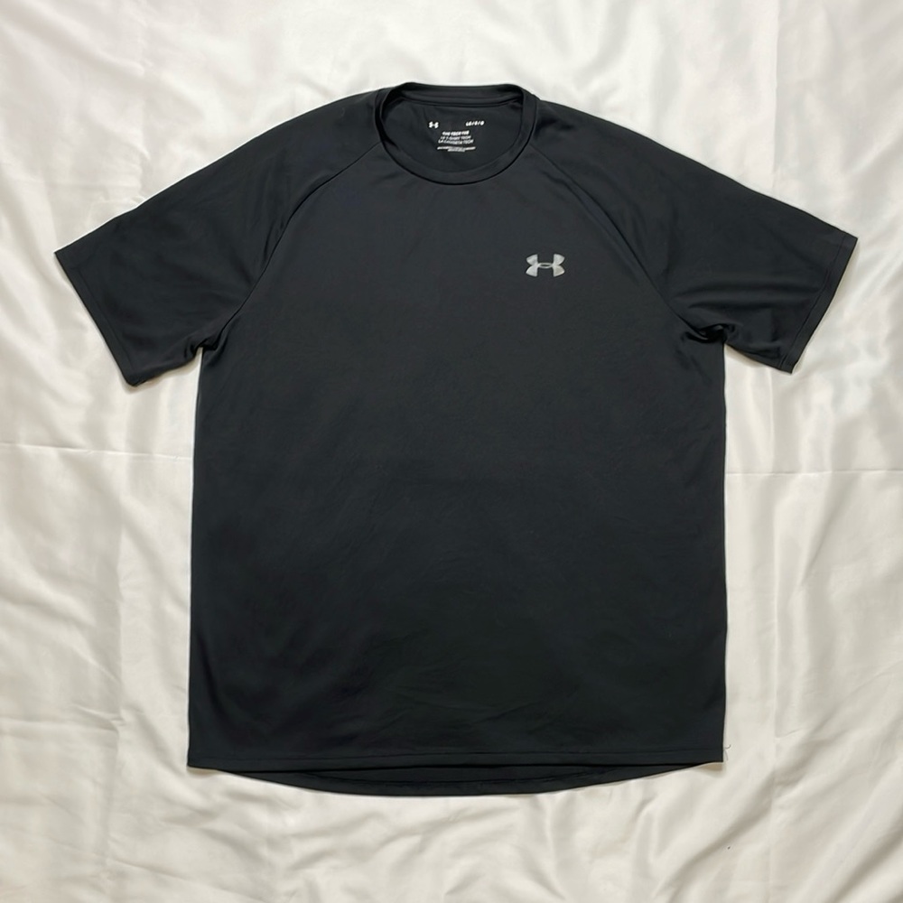 Under Armour Black T-shirt Large